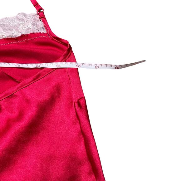Victoria's Secret Red with White lace trim cami top size medium - Picture 4 of 5
